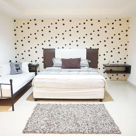 Hotel Mangga Dua Makasar Zewnętrze zdjęcie